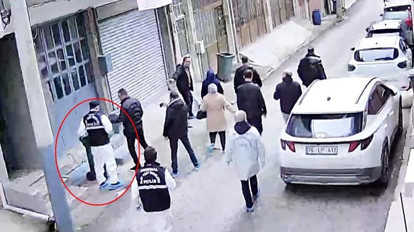 Bursa'da kocasını öldüren yaşlı kadın keşif yerinde! Eşinin uzuvlarını attığı çöp konteynerlerini gösterdi