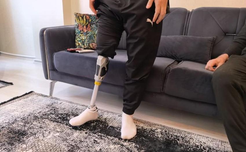 Motosiklet kazasında bacağını kaybetti! Bursalı hayırseverler yardımına koştu: Artık yürüyebilecek