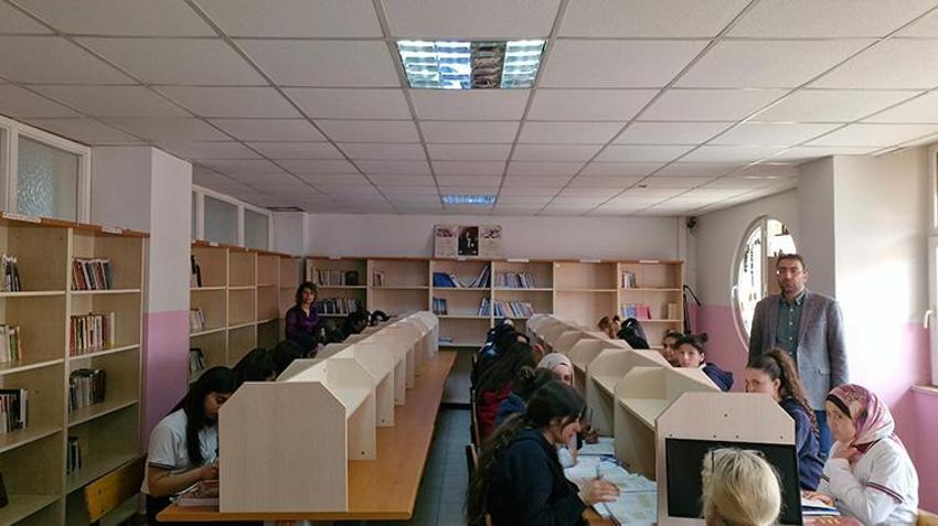 Diyarbakır'da öğretmenler seferber oldu: Maddi imkanı kısıtlı olan kırsaldaki 119 genç kızı YKS’ye hazırlıyorlar!