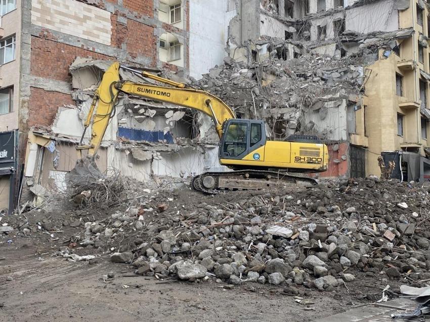 Eskişehir'in en işlek caddesinde esnafın kabusu oldu! Yıkım kararı ansızın geldi