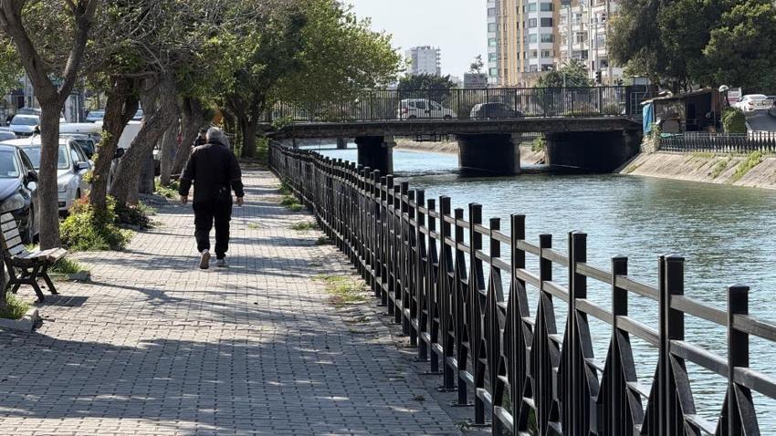 Adana, Venedik'e döndü! Tüm şehri örümcek ağı gibi sardı, alarm verildi