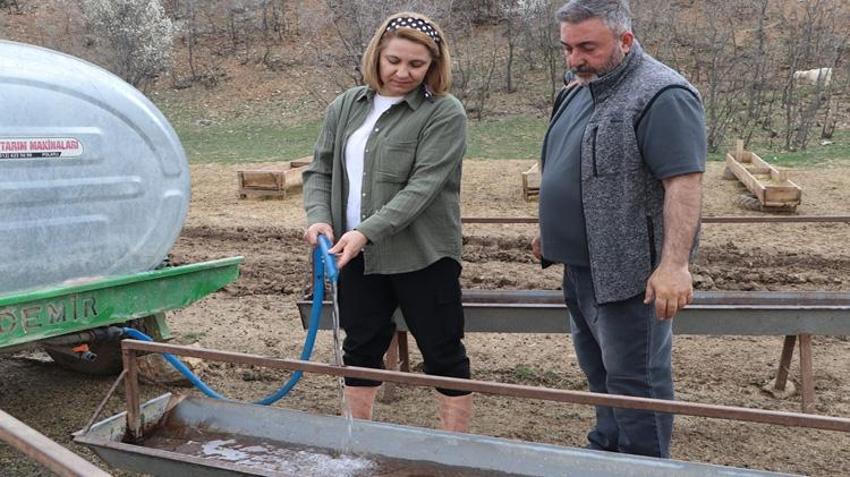 Tekstil sektörünü bırakıp devlet desteğiyle çiftlik kurdu! 6 yılda dev sürüye ulaştı
