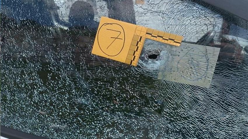İzmir'de otoparkta kan donduran olay! Araç içerisinde başından vurdu