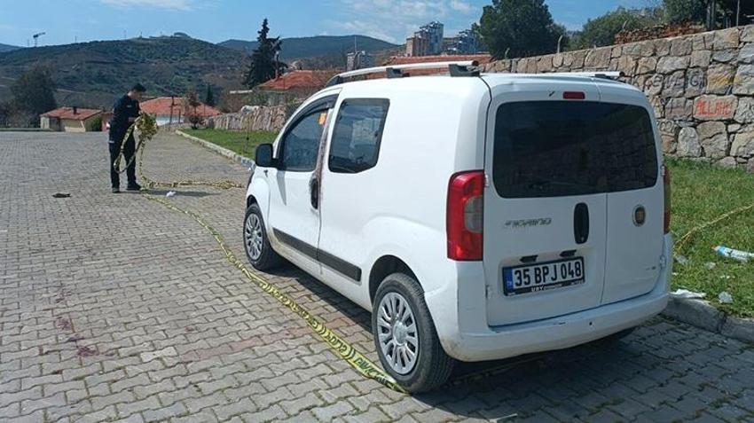 İzmir'de otoparkta kan donduran olay! Araç içerisinde başından vurdu