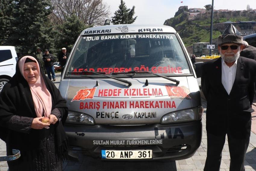 'Elmacı Dede' Ankara'da şehit polislerin hayrına elma dağıttı