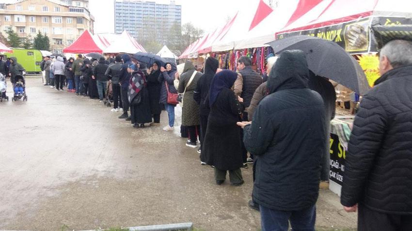 Kocaeli'nin en lezzetli festivali! Geleneksel Hamsi Festivali'nde 5 ton hamsi dağıtıldı