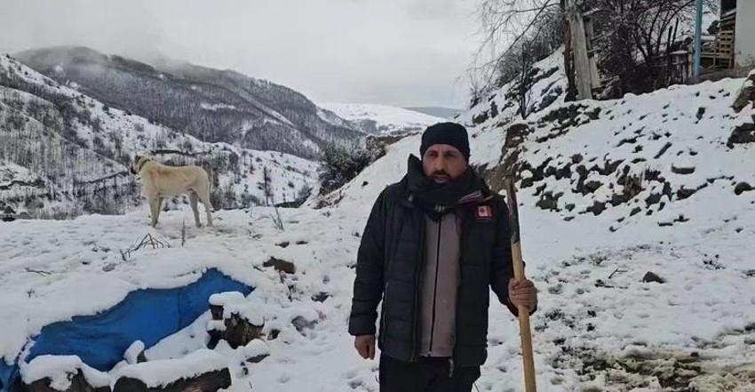 Erzincan'da Nisan bitmeden görüldü: Refahiye'de görenler şaşkına döndü