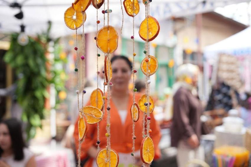 Adana'da Kozan Portakal Çiçeği Festivali'nde Osmanlı geleneği yaşatıldı, ciğer tezgahları davul zurna ile şenlendi