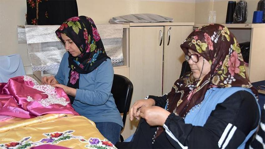 Gaziantepli kadınlar resmen çöpten para kazanıyor! Atık malzeme ile patron oldular