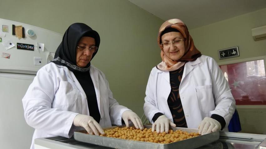 Misafirlerine yaptığı yemek hayatını değiştirdi! KOSGEB desteğiyle tesis kurdu: Şimdi günde 100 kilo üretiyor