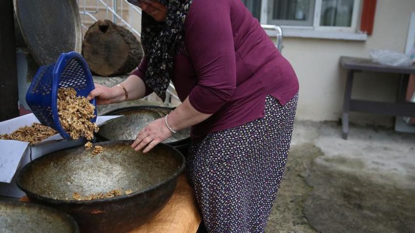 Ordulu çift, 30 yıldan beri coğrafi işaretli ürünü üretiyor! Gurbetçilerin vazgeçilmezi