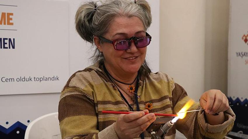 Doktoru 'hobi edin' dedi, mali müşavirliği bıraktı, o işin ustası oldu! Hobisi unutulmaya yüz tutmuş sanatın son temsilcisi yaptı