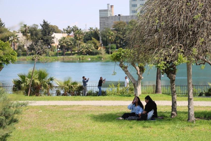 Adana'da 2 yıllık çile sona erdi! Çiftçinin yüzü güldü: DSİ son rakamları paylaştı