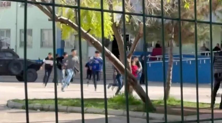 Şanlıurfa'da lisede silahlı dehşet! Saldırgan hayatına son verdi: Yaralılar var