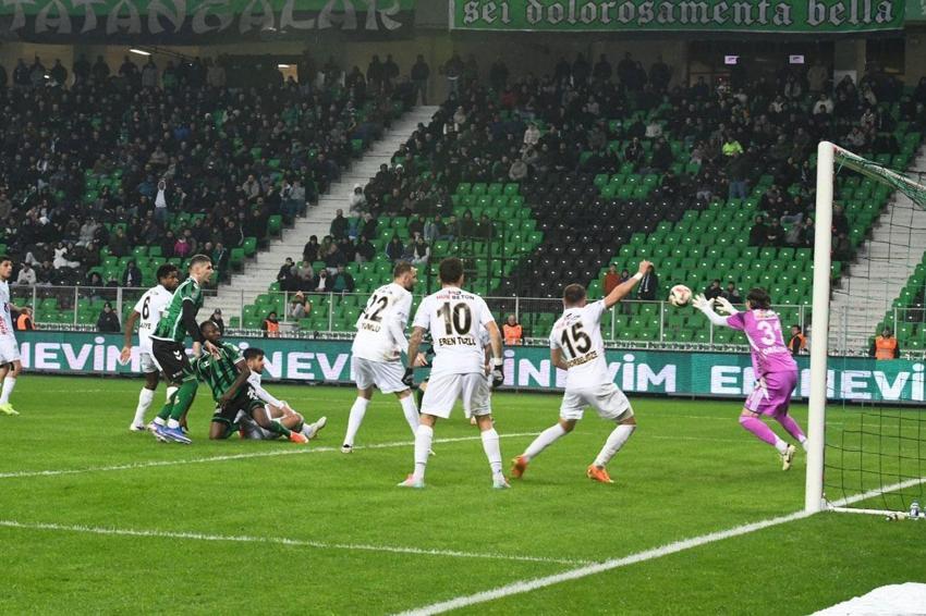 Süper Lig hayali sona eren Sakaryaspor'un 15 senelik serüveni: 6 sezonda 16 teknik adam, 5 başkan