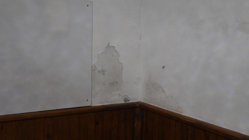 Kırşehir'de 5 asırlık miras alarm veriyor: Ahi Evran Cami'nin sıva ve boyaları dökülüyor
