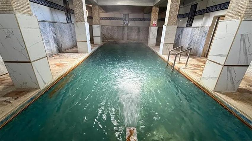 Kütahya'da bu suya giren hastalığını unutuyor! Emet Dereli Kaplıcaları'na akın var: Yüzlerce hastalığa şifa dağıtıyor