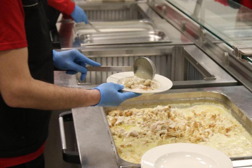 Anadolu Üniversitesi’nden yemek üretiminde örnek model: 35 TL’lik 4 çeşit yemek