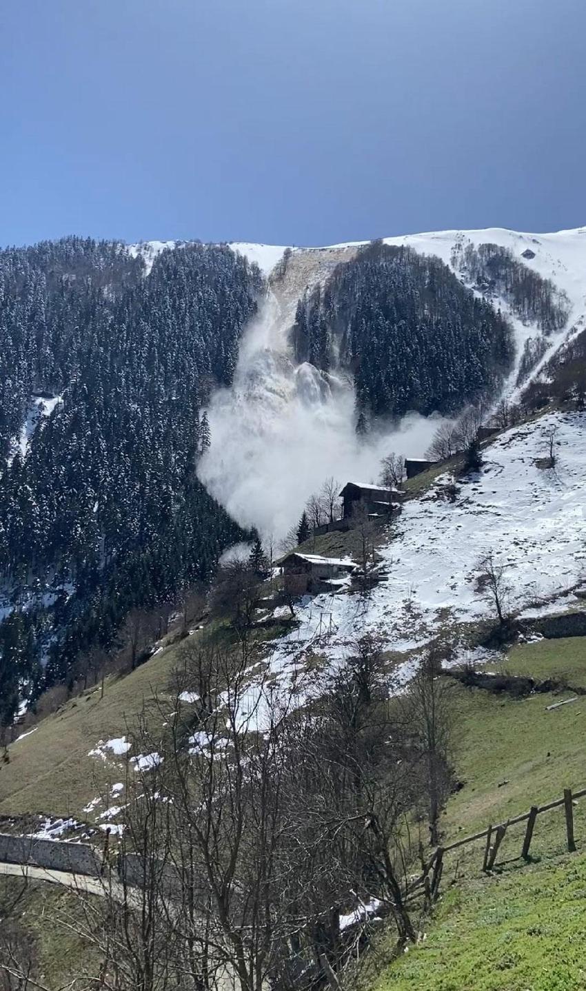 Trabzon’da korku dolu anlar! Çığ dehşeti cep telefonu kamerasına yansıdı