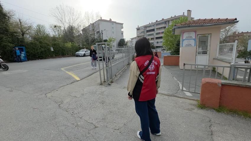Okullarda 'güvenlik' alarmı başlatıldı! Dronlar havadan polisler yerden kuş uçurtmuyor