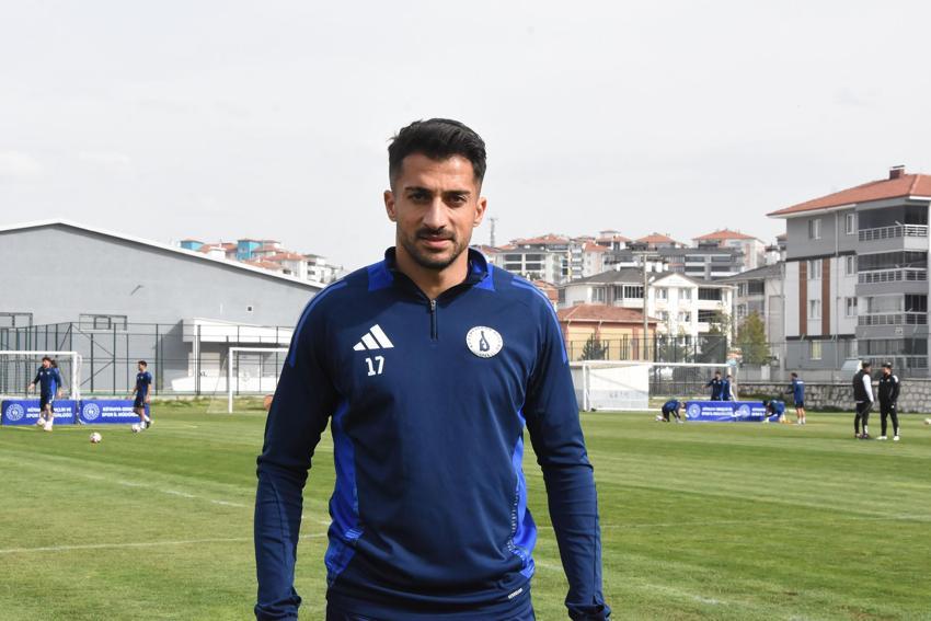 Her gittiği takımda şampiyon oluyor! 7 yılda 7 kupa kaldırdı
