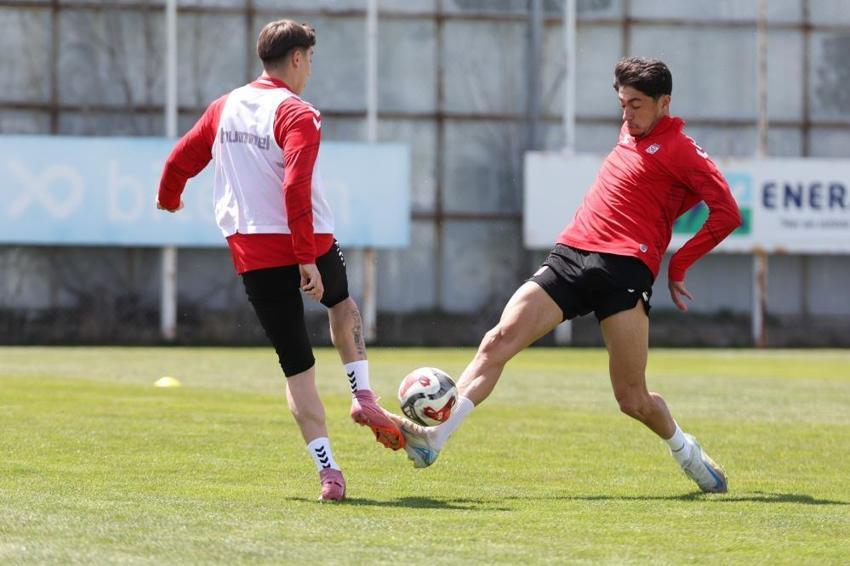 Sivasspor’a Rey Manaj müjdesi! İsmet Taşdemir'in istediği oldu