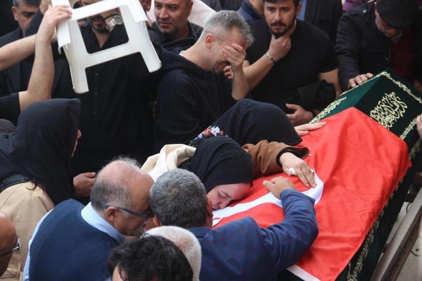 Kahramanmaraş'ta yürek yakan cenaze töreni! 4 öğrenci gözyaşları içinde son yolculuklarına gönderildi