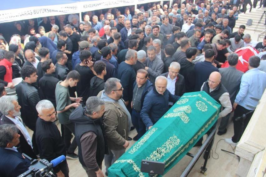 Kahramanmaraş'ta yürek yakan cenaze töreni! 4 öğrenci gözyaşları içinde son yolculuklarına gönderildi