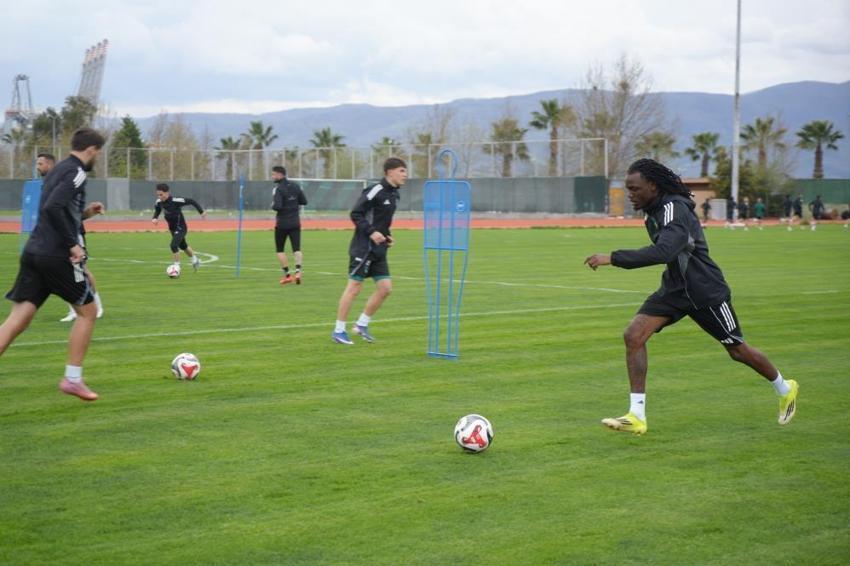 Kocaelispor'da Smolcic, Show, Keita ve Balogh bombası! Recep Durul müjdeyi verdi