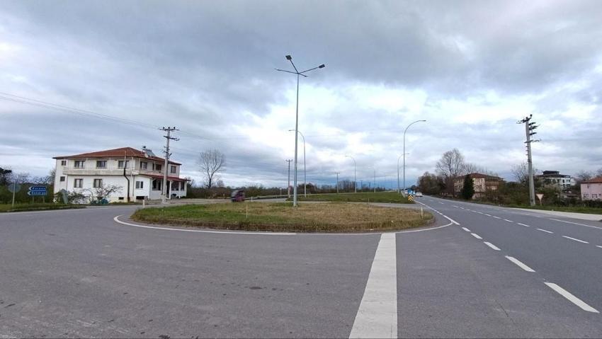 Karasu'da yüzlerce kazanın meydana geldiği ve can kayıplarının olduğu kavşakta 'trafik ışığı talebi reddedildi' iddiası