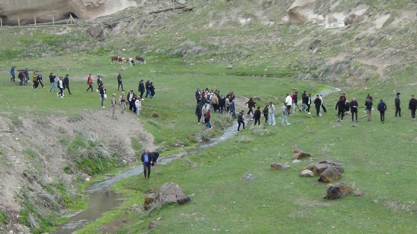 Turizm Haftası’nda tarih ve doğa iç içe: Ani Örenyeri’nde unutulmaz yürüyüş