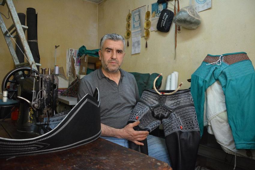 Ege Bölgesi'ndeki tek üretici! Er meydanının gizli kahramanı zamana direniyor
