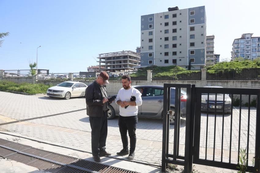 Emekli öğretmen 2 milyon TL'ye yakın parasını dolandırıcıya gönderdi! Polis imdadına yetişince birikimini kurtardı