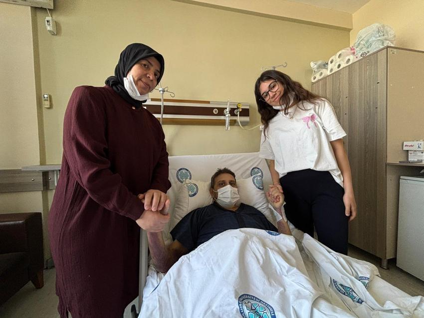 Bursa'da göz yaşartan fedakarlık! Eşinin sağlığı için 5 ayda 21 kilo verdi