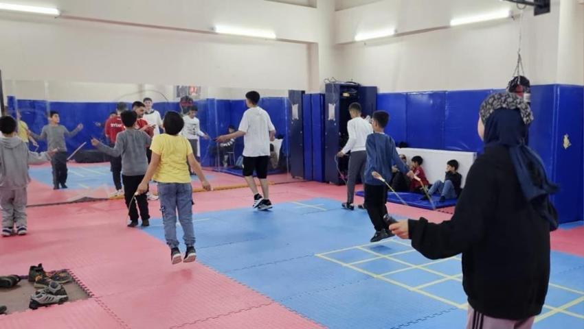 Muş'ta tek kız çocuğu kayıt oldu: Babası destek oldu, 17 yaşında ilki başardı