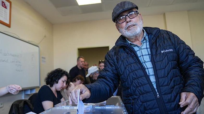 Bursa, İzmir, Eskişehir ve Yalova'da sandıklar kuruldu! Akşam 8'e kadar oy verme işlemi devam edecek