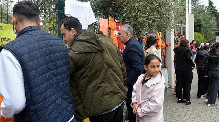 Kanlı saldırıya imza atan İsa Aras Mersinli'yi sınıf arkadaşı anlattı: 'Kalemle kolunu deşer, sırası kan olurdu, İngilizcesi Türkçesinden daha iyiydi'