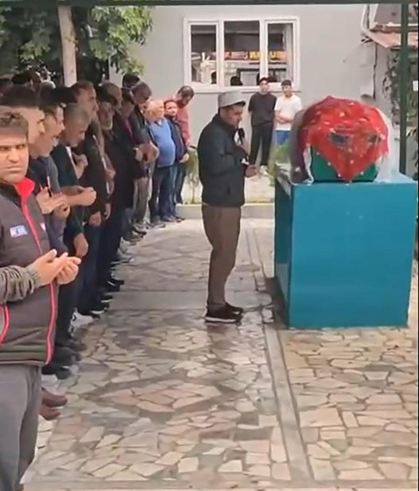 Motosiklet kazasında hayatını kaybeden Zeynep, son yolculuğuna gelinlik ve duvakla uğurlandı