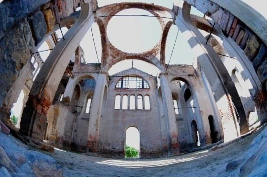 Bilecik'te 9 yıl önce karar verildi! Yüzlerce yıllık kilise restore bekliyor