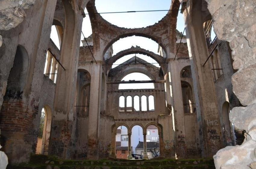Bilecik'te 9 yıl önce karar verildi! Yüzlerce yıllık kilise restore bekliyor