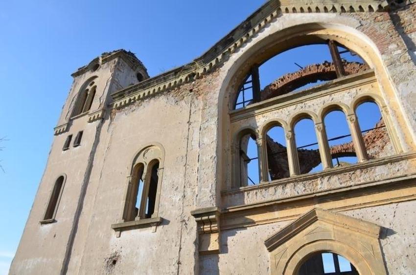 Bilecik'te 9 yıl önce karar verildi! Yüzlerce yıllık kilise restore bekliyor