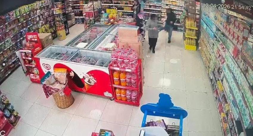 Kocaeli'de vicdanları yaralayan olay! Markette çocuğa şiddet kamerada! Uzmanlar uyarıyor: Özel çocuklarda izler çok daha derin olabilir