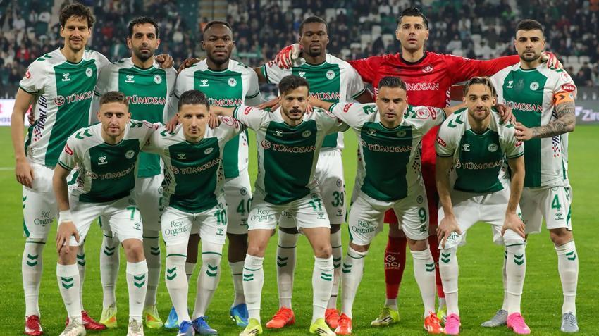 Fenerbahçe elendi, Adanaspor'un eski yıldızı maçta gündem oldu