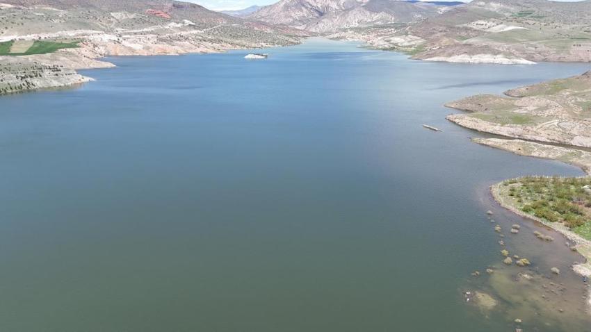 Malatya’da baraj kapakları açıldı! 90 bin dekar araziye can suyu geliyor