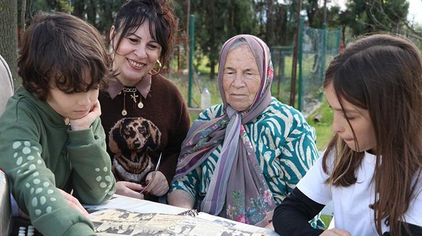 Anneler gününde aldığı hediye hayatını değiştirdi: Süheyla Şimşek’in el mızıkasıyla başlayan hayatı belgesel oldu