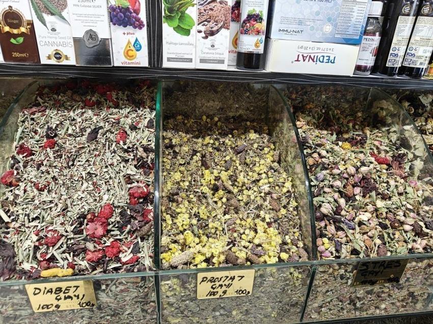 Kayseri'de baharın ilacını aktarlar buldu! 'Her mevsim hayatımızda olmalı'