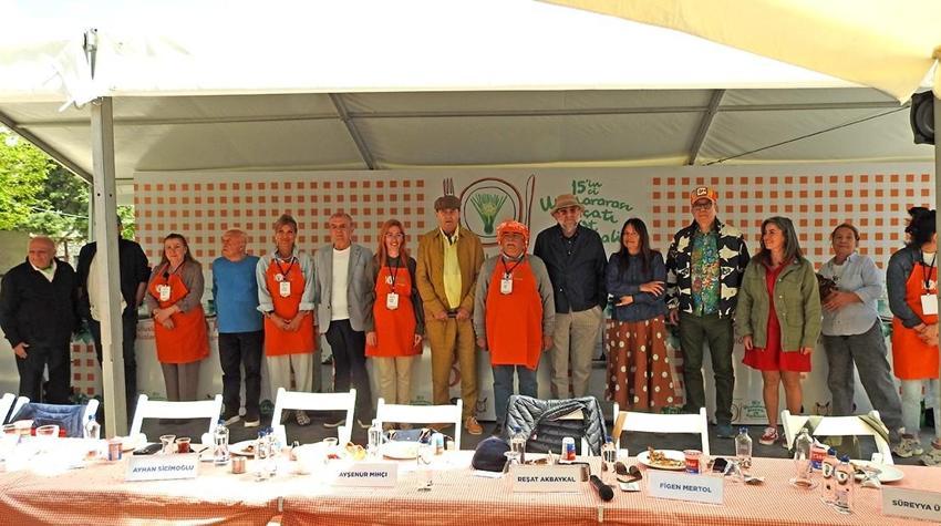 İzmir'de Alaçatı Ot Festivali coşkusu! Gastronomi şöleninde en güzel ot yemeği belli oldu
