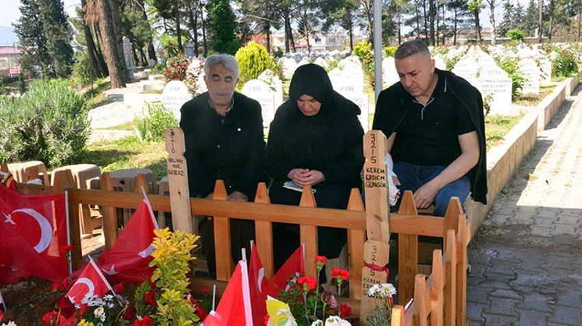 Okul saldırısında çocuğunu kaybeden acılı baba: 'Oğlum, kız çocuklarını korumuş'