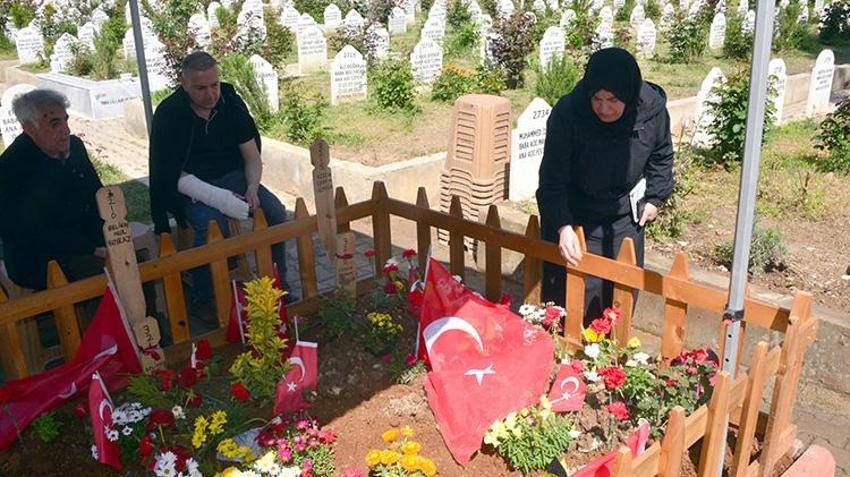 Okul saldırısında çocuğunu kaybeden acılı baba: 'Oğlum, kız çocuklarını korumuş'