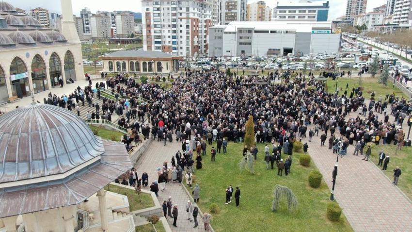 Kastamonu'da ilk hac kafilesi dualarla kutsal topraklara uğurlandı
